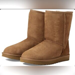 UGG Classic Short 2 Chestnut Size 7 Medium (B) Perfect Condition